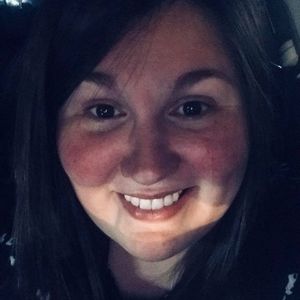 Meet your Posher, Hallie